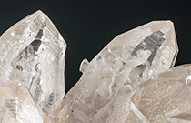 IMG - glossary - thumb - crystal - 147943 210x135